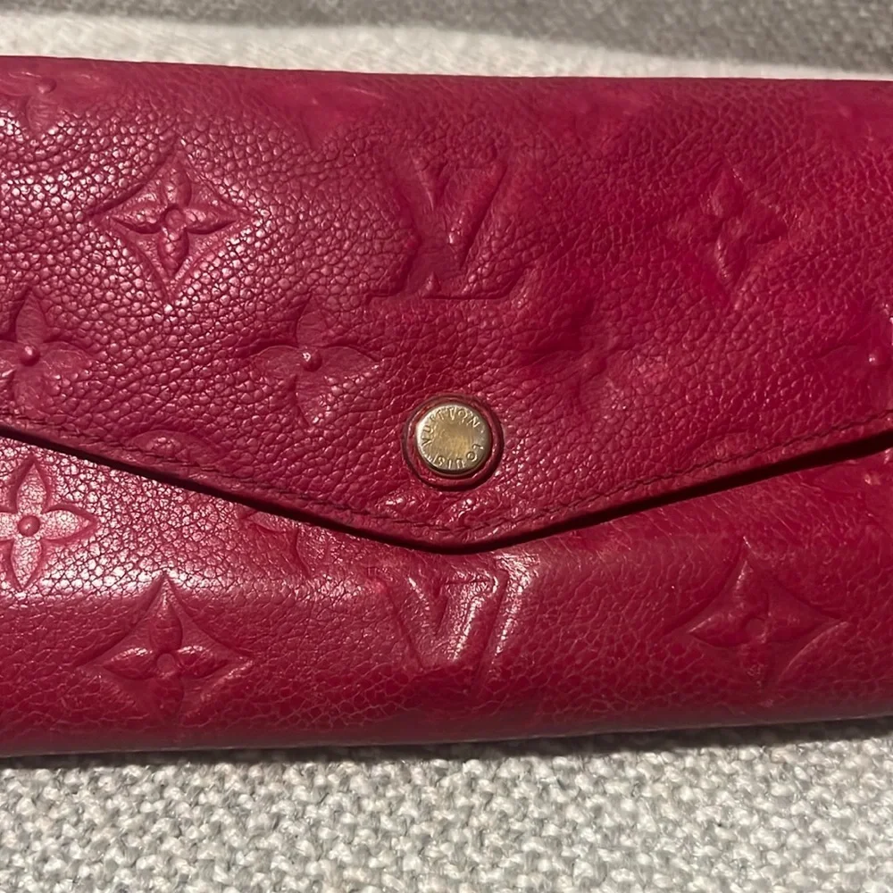 Authentic Louis Vuitton Empriente Sarah wallet raspberry color CA1183
